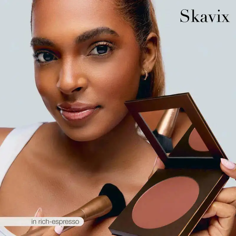 Matte Face & Body Glow Powder - Image 3