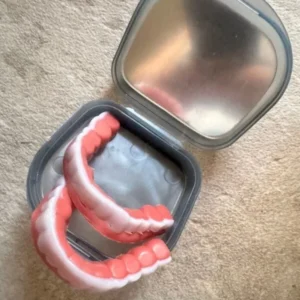 Heaceit Teeth Whitening Kit with Custom Fit Case - Image 2